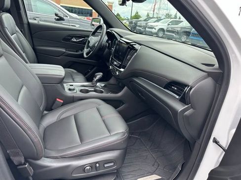 Used 2023 Chevrolet Traverse RS w/ LPO, Floor Liner Package AWD/4WD image 34