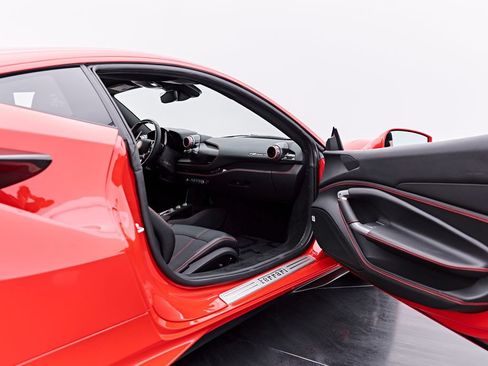 Used 2020 Ferrari F8 Tributo RWD image 44