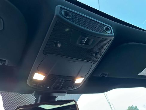 Used 2016 Ford F150 Platinum w/ Equipment Group 701A Luxury image 40