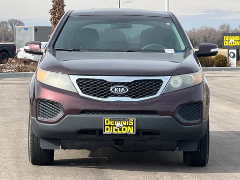 Used 2011 Kia Sorento LX image 6
