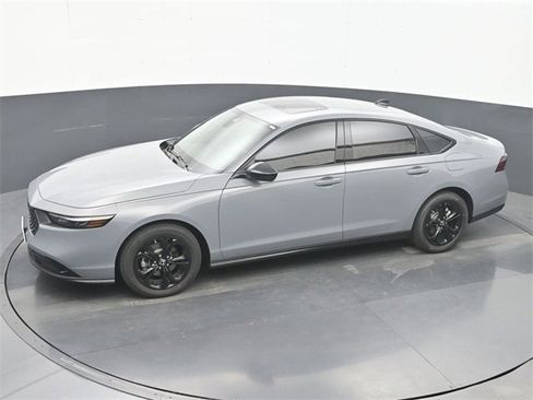 Certified 2025 Honda Accord SE image 20