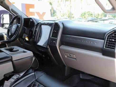 Used 2019 Ford F250 XLT w/ XLT Value Package AWD/4WD image 41