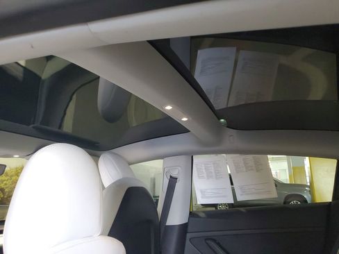 Used 2021 Tesla Model 3 Standard Range Plus RWD image 16