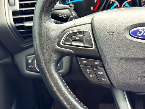 Used 2018 Ford Escape SE w/ SE Sport Appearance Package AWD/4WD image 21