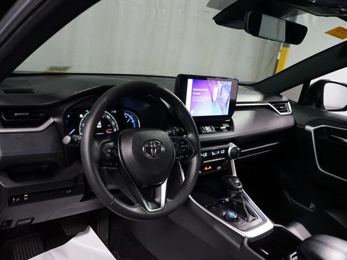 Certified 2025 Toyota RAV4 XSE AWD/4WD image 11
