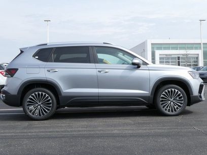 Certified 2025 Volkswagen Taos SE