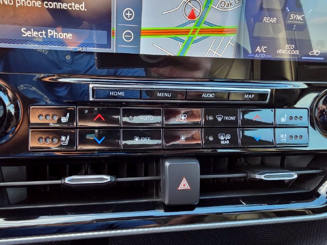 Used 2020 Toyota Highlander Platinum AWD/4WD image 26