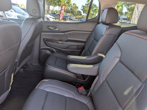 Used 2023 GMC Acadia AT4 w/ Preferred Package image 16