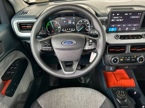 Used 2023 Ford Maverick XLT FWD image 17