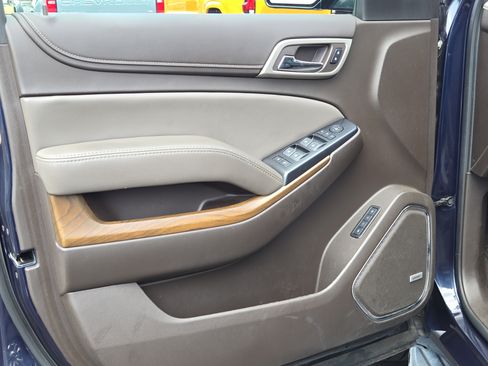 Used 2020 GMC Yukon Denali AWD/4WD image 16