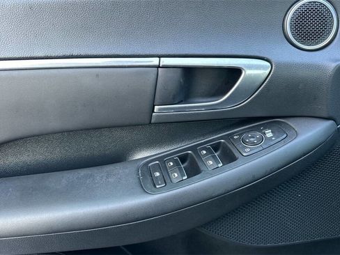Used 2022 Hyundai Sonata SEL w/ Cargo Package image 11