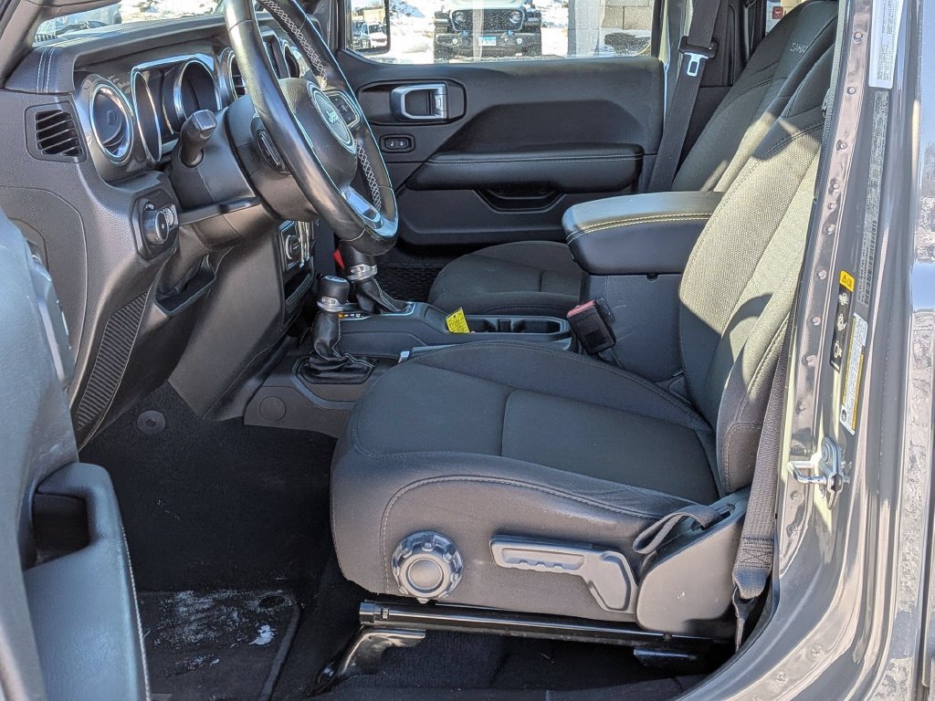 Used 2021 Jeep Wrangler Unlimited Sahara w/ Uconnect 4C Nav & Sound Group AWD/4WD image 10