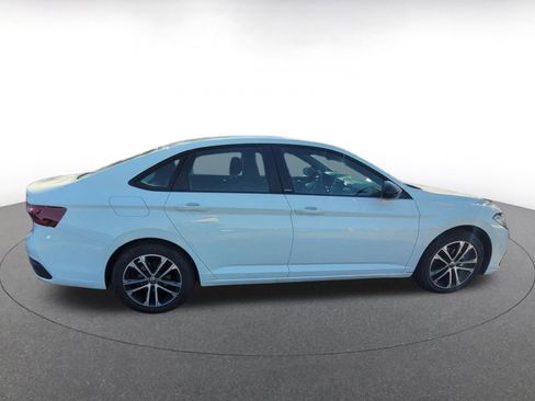 Used 2025 Volkswagen Jetta Sport image 8