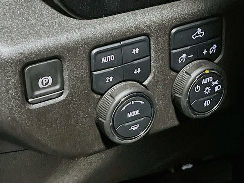 Used 2024 Chevrolet Silverado 1500 RST w/ All Star Edition Plus AWD/4WD image 10