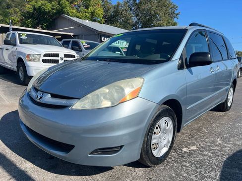 Used 2007 Toyota Sienna CE image 2