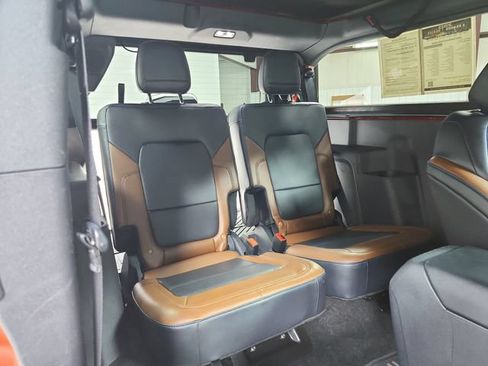 Used 2022 Ford Bronco Outer Banks AWD/4WD image 37