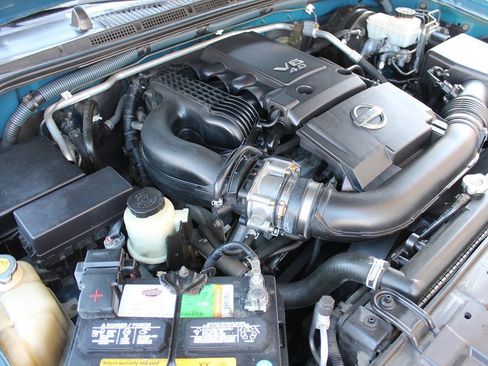 Used 2005 Nissan Frontier NISMO w/ (J01) Sunroof Pkg RWD image 18