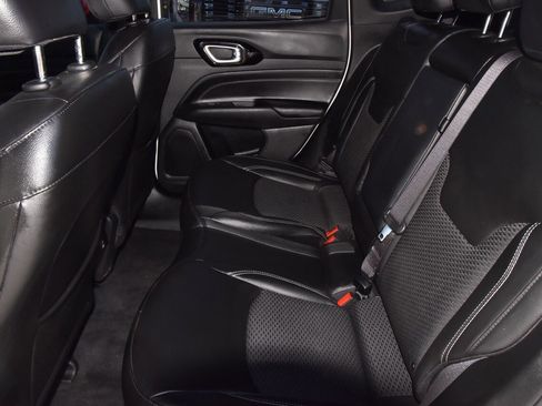 Used 2024 Jeep Compass Latitude w/ Altitude Special Edition image 14