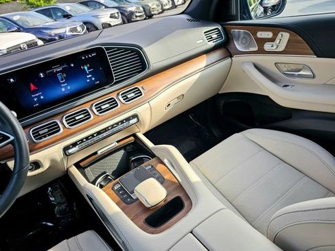 Certified 2024 Mercedes-Benz GLE 450e 4MATIC image 35