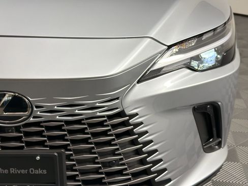 Used 2025 Lexus RX 350 w/ Convenience Package AWD/4WD image 11