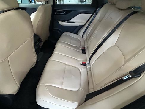 Used 2018 Jaguar F-PACE Premium AWD/4WD image 20