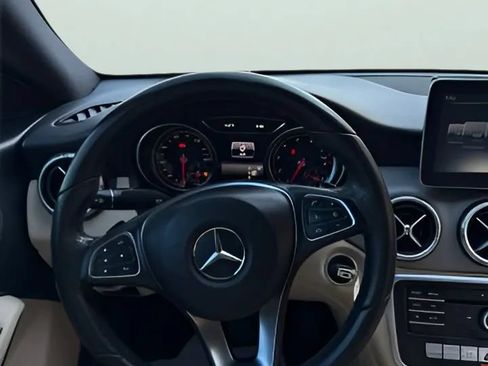 Used 2017 Mercedes-Benz CLA 250 image 25