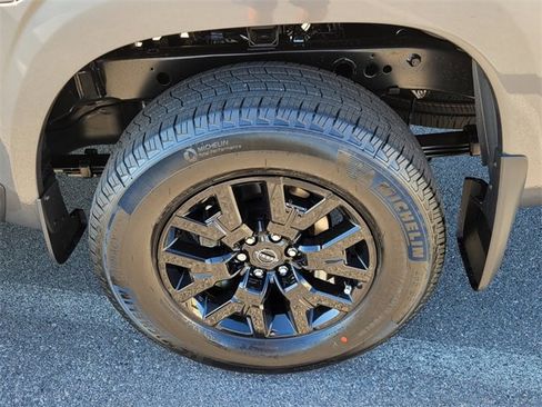 New 2026 Nissan Frontier SV w/ SV Convenience Package image 8