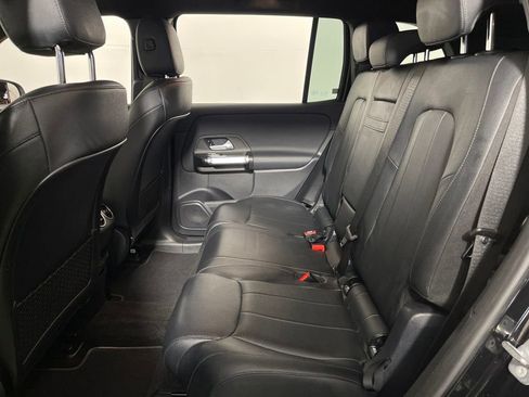 Used 2023 Mercedes-Benz EQB 300 4MATIC image 13