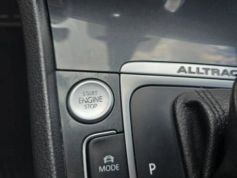 Used 2019 Volkswagen Golf Alltrack SEL AWD/4WD image 33