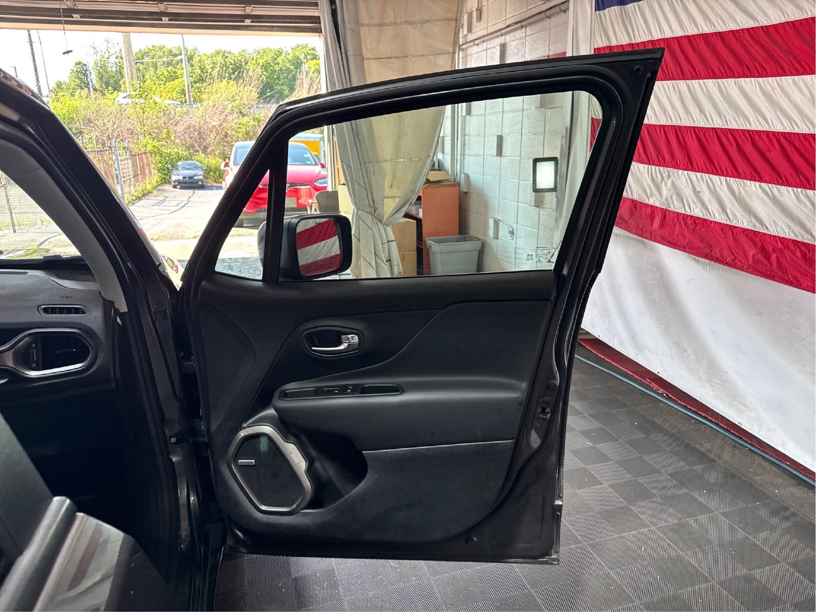 Used 2021 Jeep Renegade Limited w/ Sun & Sound Group AWD/4WD image 21