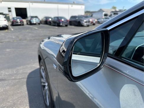 Certified 2024 Cadillac Lyriq Luxury AWD/4WD image 26