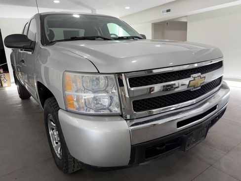 Used 2011 Chevrolet Silverado 1500 LT AWD/4WD image 11