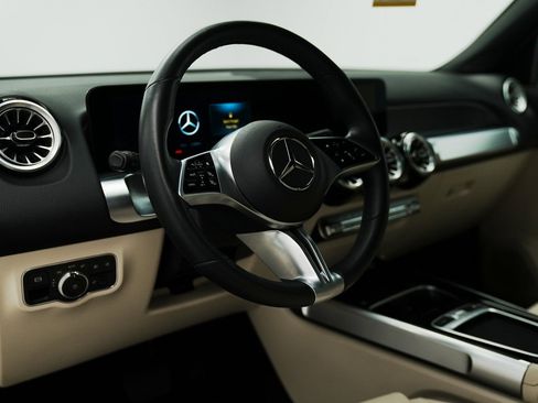 Used 2025 Mercedes-Benz GLB 250 GLB 250 image 21