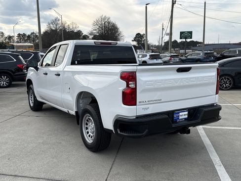 Used 2025 Chevrolet Silverado 1500 W/T w/ WT Value Package image 8