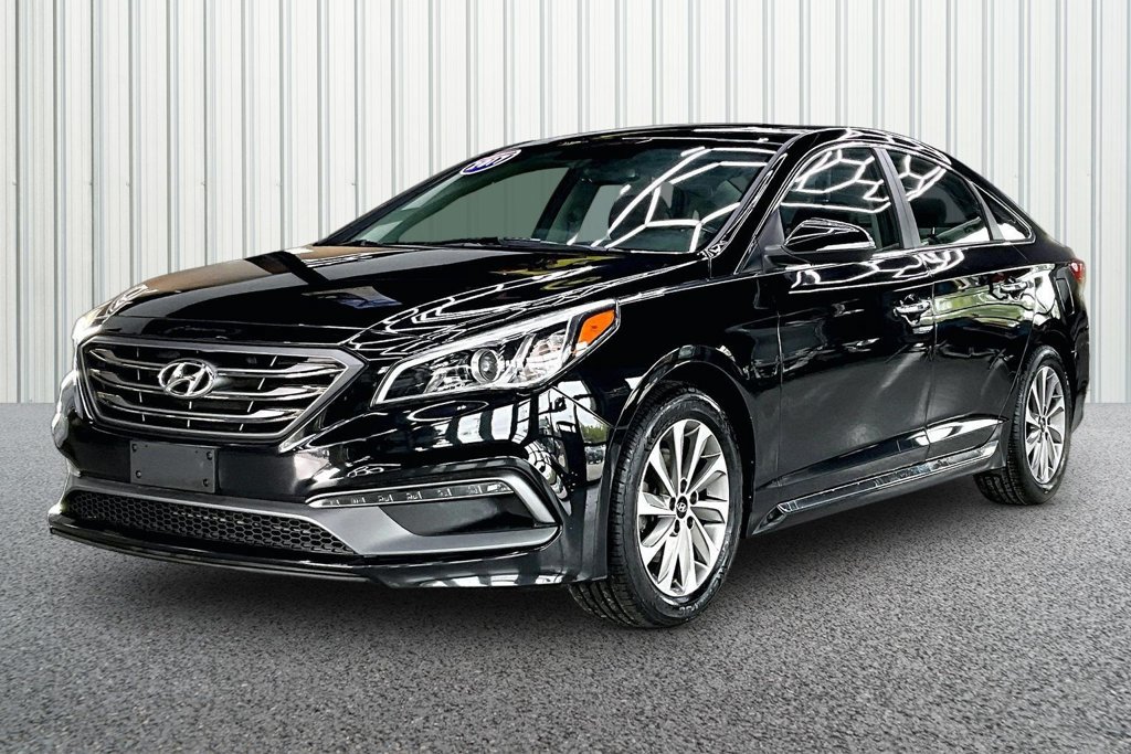 Used 2017 Hyundai Sonata Sport w/ Value Edition Package 02 FWD image 3