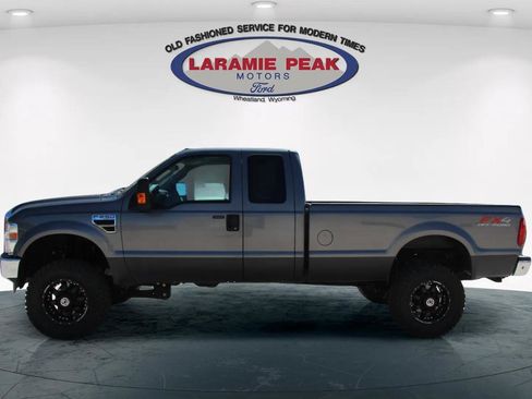 Used 2010 Ford F250 XLT AWD/4WD image 6