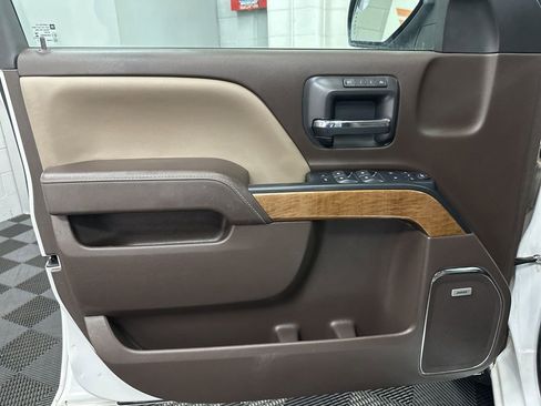 Used 2018 Chevrolet Silverado 1500 LTZ w/ Sport Package image 20