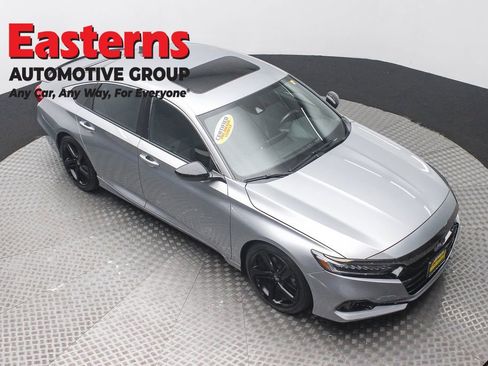 Used 2022 Honda Accord Sport image 3