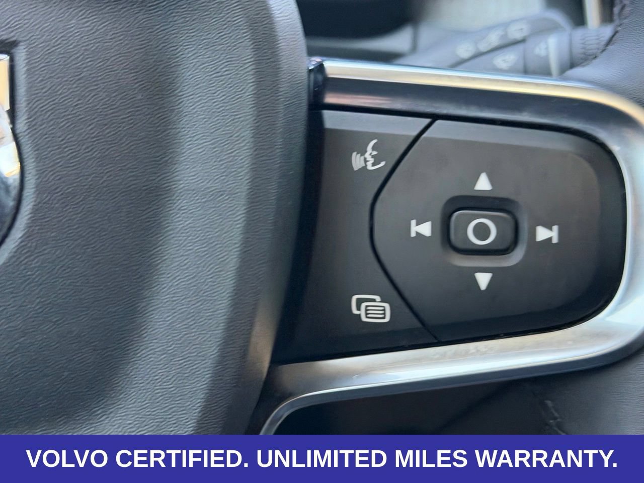 Certified 2024 Volvo XC40 B5 Ultimate AWD/4WD image 19