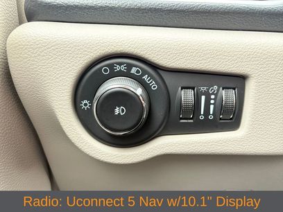 Used 2024 Chrysler Pacifica Limited