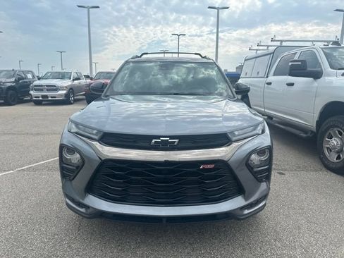 Used 2021 Chevrolet TrailBlazer RS w/ Technology Package AWD/4WD image 2