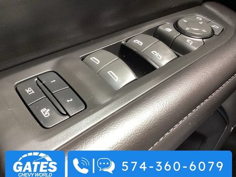 Used 2021 Chevrolet Tahoe Z71 w/ Z71 Signature Package AWD/4WD image 29