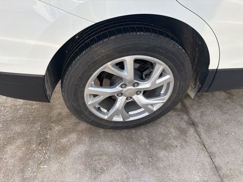 Used 2020 Chevrolet Equinox Premier image 9