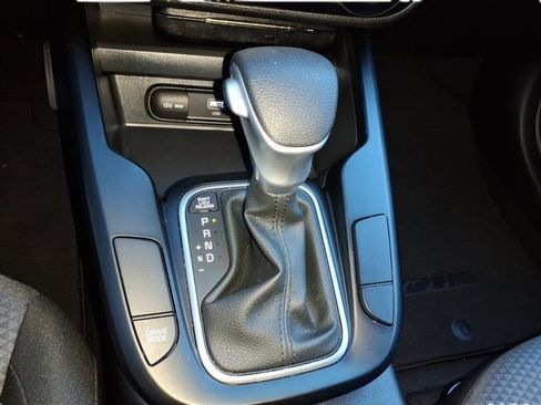 Used 2023 Kia Soul LX image 18