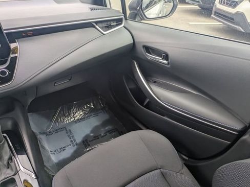 Used 2022 Toyota Corolla SE image 15