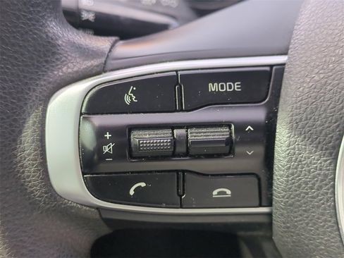 Used 2022 Kia K5 LXS image 26