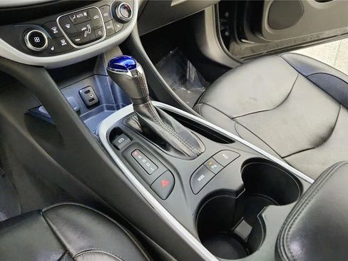 Used 2018 Chevrolet Volt LT w/ LT Driver Confidence Package image 33