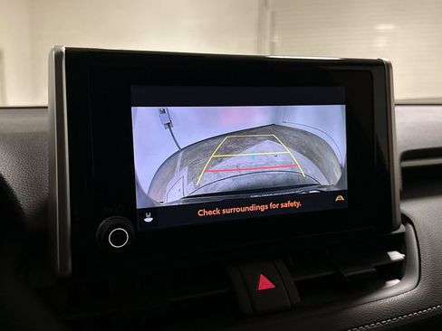 Used 2024 Toyota RAV4 AWD Hybrid image 15