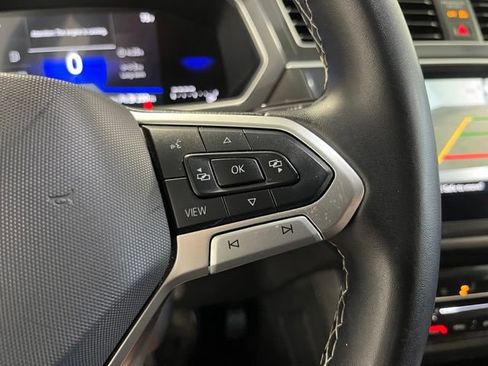 Used 2024 Volkswagen Tiguan SE FWD image 29