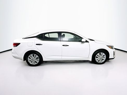 Used 2025 Nissan Sentra S image 10